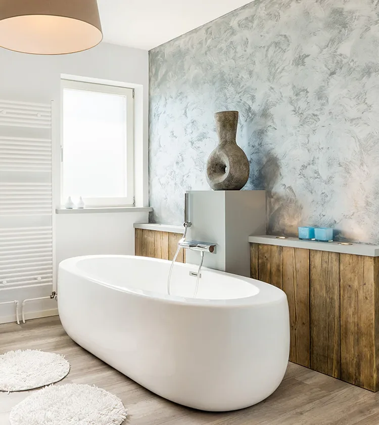 Modern freestanding bathtub